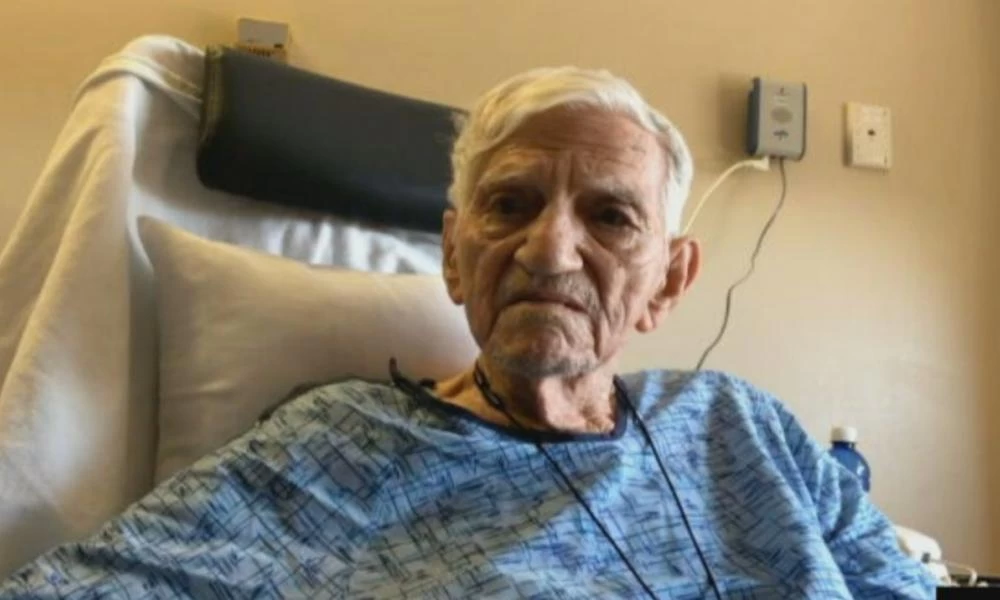 HΠΑ: Hλικιωμένος έκανε δυο δόσεις εμβολίου την ίδια μέρα